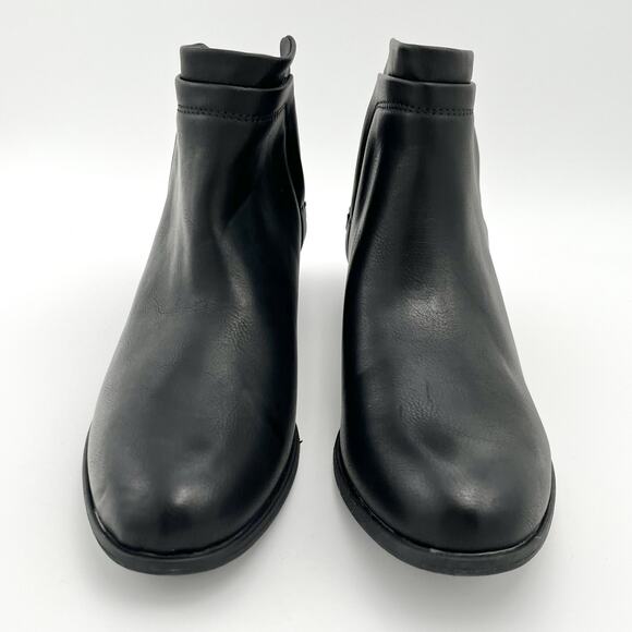 Womens 11M Black Vegan Faux Leather BOC Born Grover Ankle Booties Low Heel NEW - Picture 10 of 10